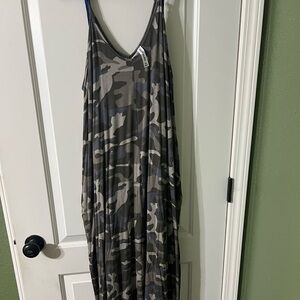 Color Allen Camouflage Tank dress with pockets